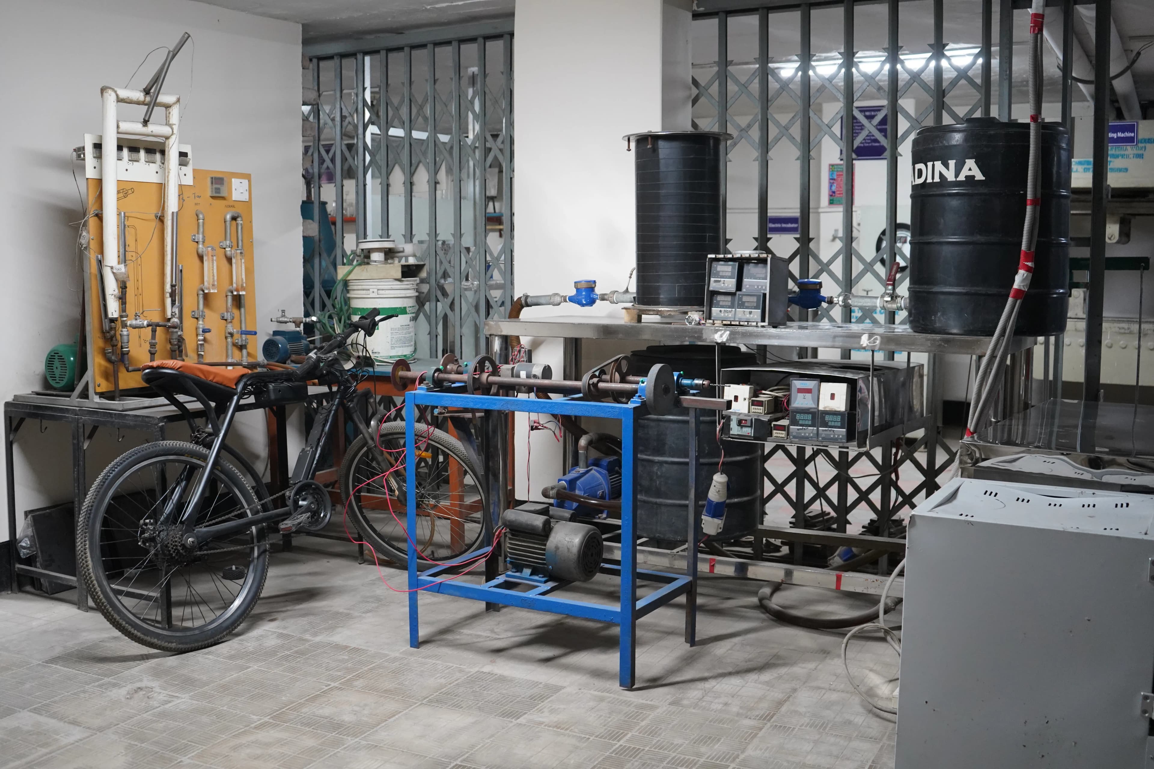 Applied Mechanics Lab